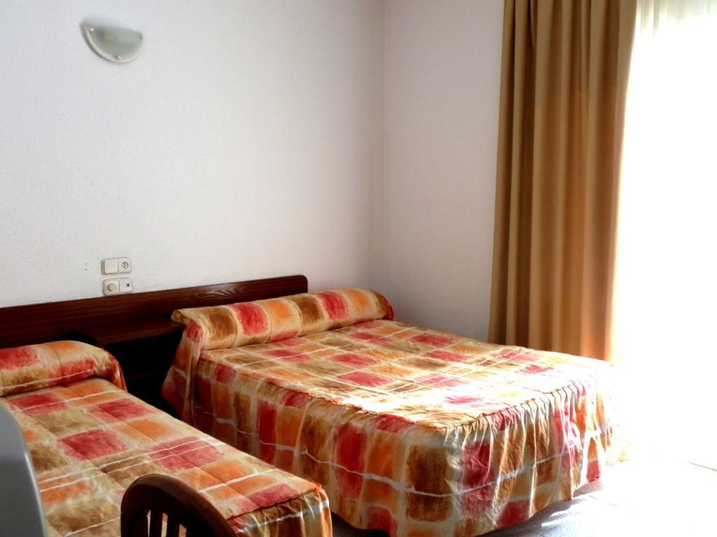 Hostal Bonavista Blanes Luaran gambar