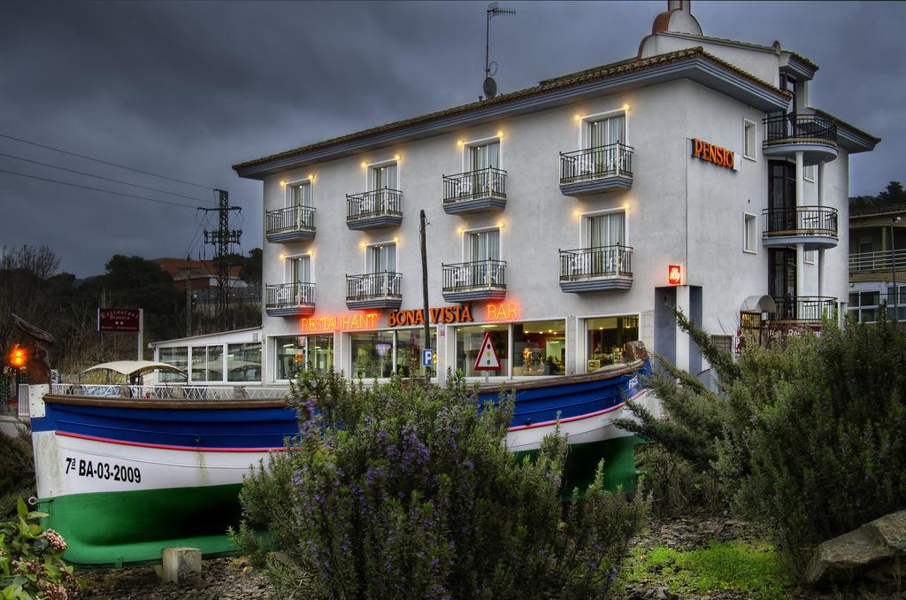 Hostal Bonavista Blanes Luaran gambar