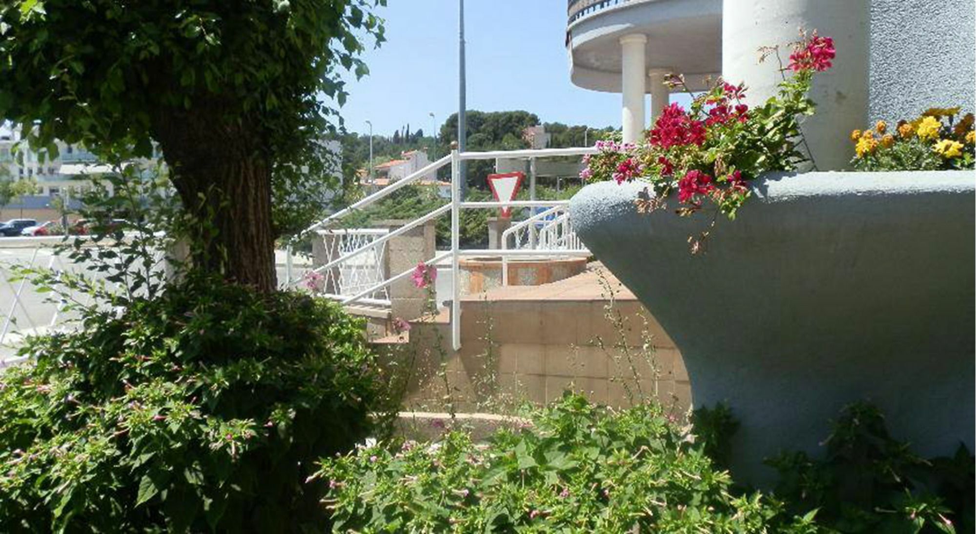 Hostal Bonavista Blanes Luaran gambar